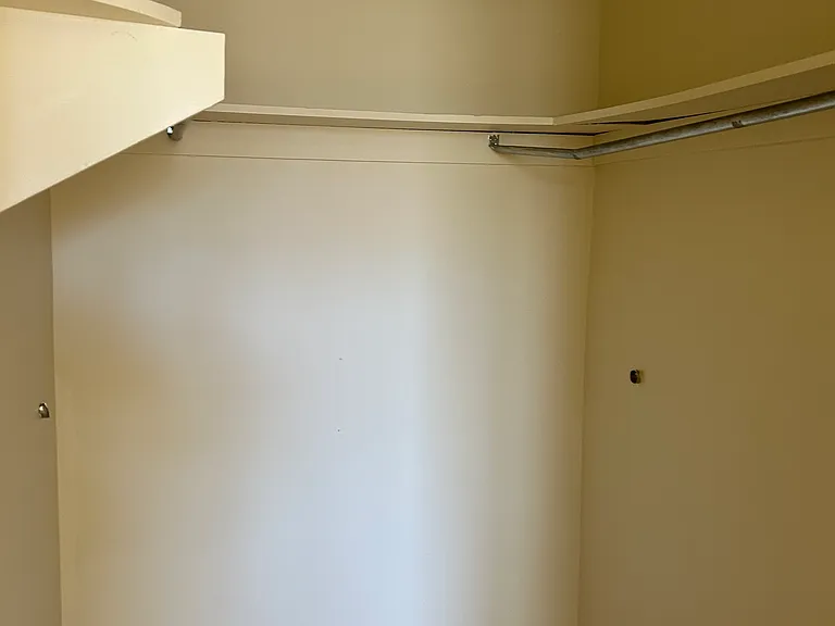 1320 Glenway Ave — Photo 21