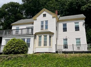 15 Atlantic Ave, Amesbury, MA 01913