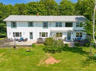 46 Coastal View Ln, Canoe Cove, PE C0A 1H1
