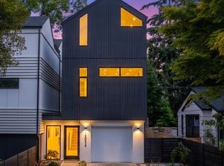 12056 20th Ave NE, Seattle, WA 98125
