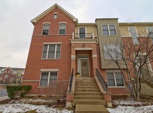 1146 Danforth Ct, Vernon Hills, IL 60061