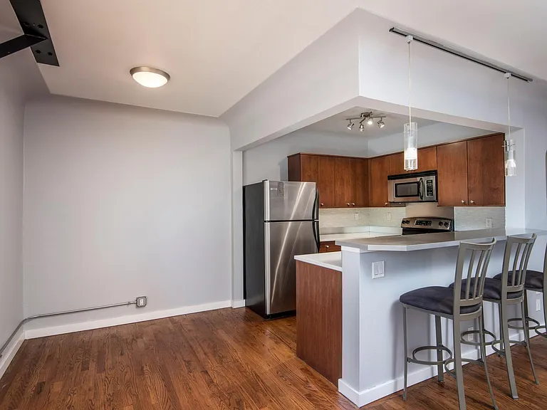 636 N Washington St #303 — Photo 3