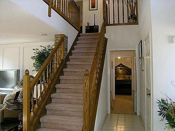 3rd image of 4706 Willow Park Dr