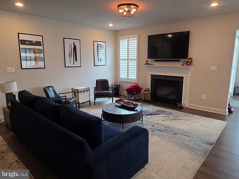 4533 Shakespeare Cir — Photo 12