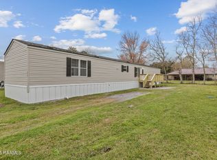 214 Blanco Dr, Youngsville, LA 70592
