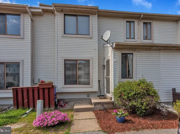 56 Aidone Dr, New Castle, DE 19720