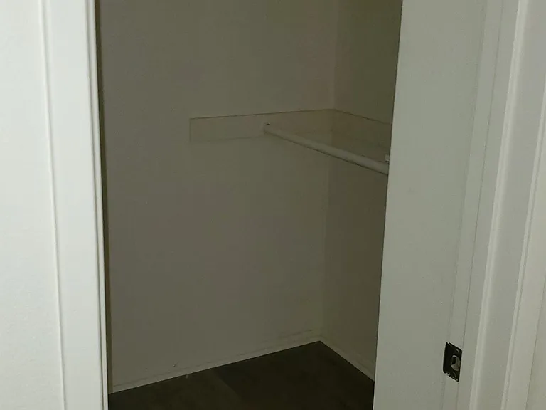 24111 W Del Monte Dr — Photo 9
