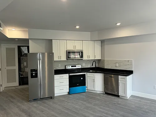 1309 Ridge Ave Photo 1