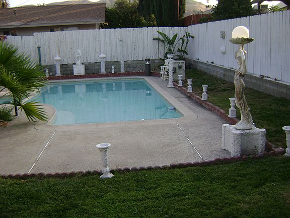 4th image of 11460 Acacia St