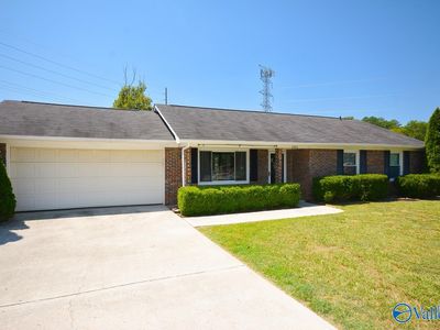 1511 Old Albany Cir SE, Huntsville, AL, 35803