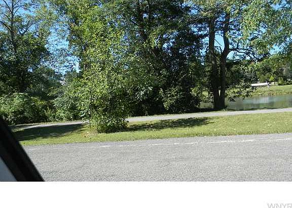 5th image of 195 Old Niagara Falls Blvd
