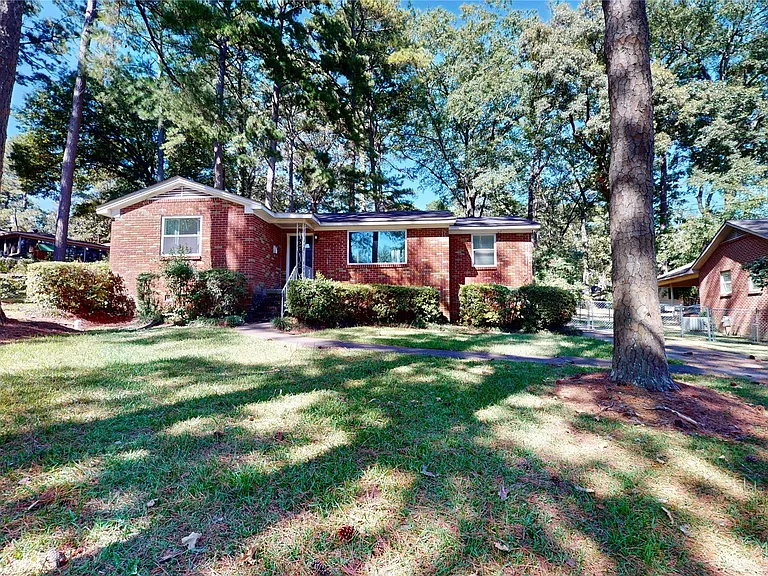 67 Holliday Dr — Photo 27