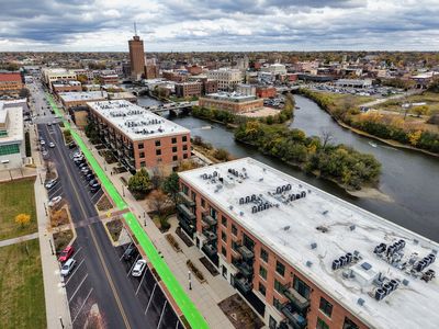 160 S River St UNIT 206, Aurora, IL, 60506