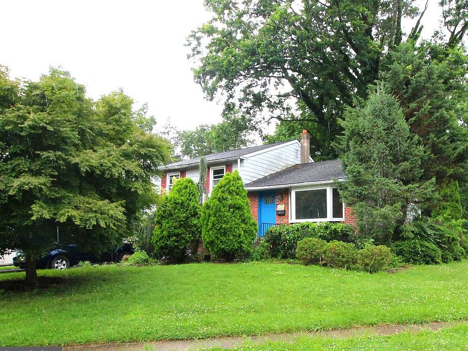 1st image of 1750 N North Hills Ave