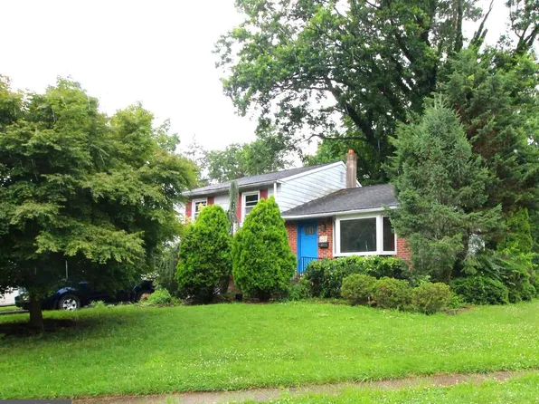 1750 N North Hills Ave, Willow Grove, PA 19090