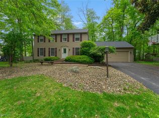 500 Woodhill Ct NE, Warren, OH