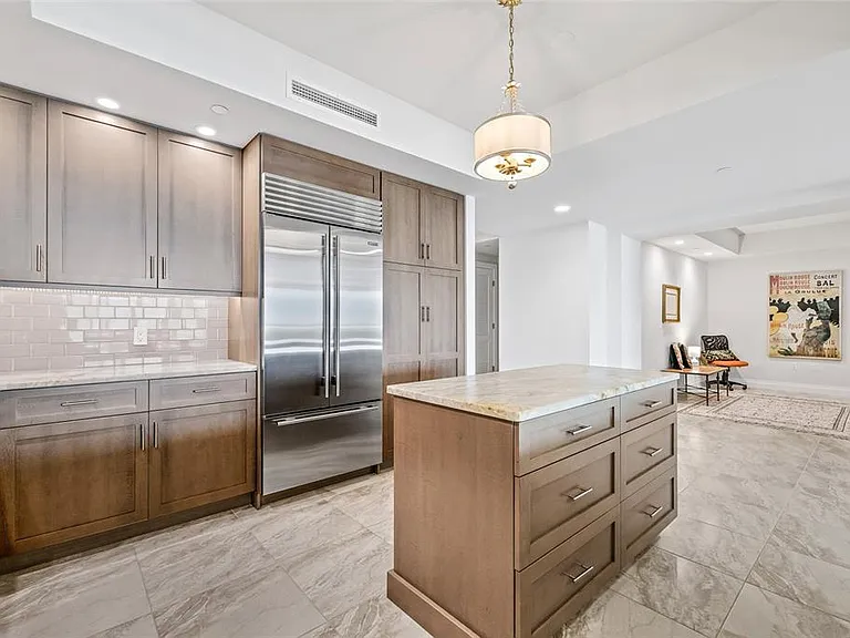 795 Collany Rd #205 — Photo 12