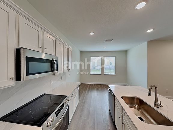 5th image of 2519 Feather Crest Dr