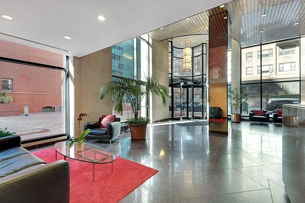 Rented by Compass | media 9