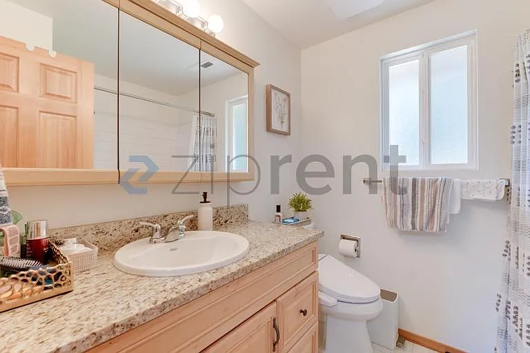 8835 SE 36th St — Photo 22