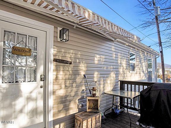 2nd image of 45 Tree Line Ln