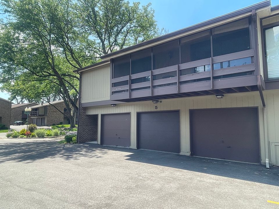 1st image of 5 W Pebble Ct APT C