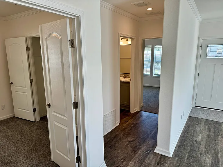1270 Plymouth Pl — Photo 12
