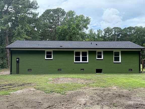 4th image of 115 Walter Dr