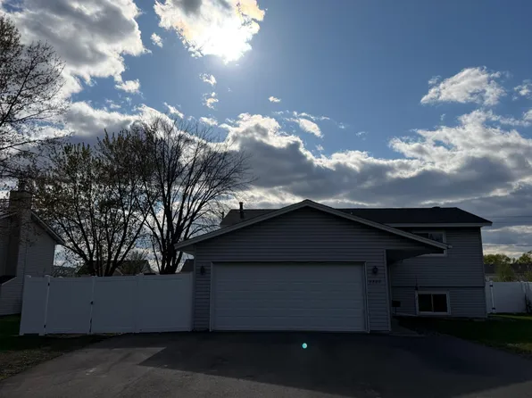 9380 Hale Ave S, Cottage Grove, MN 55016