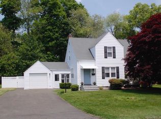 18 Unity Rd, Stamford, CT 06905