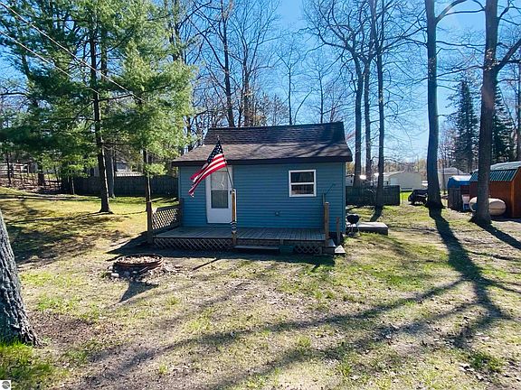 2nd image of 2438 Park Rd