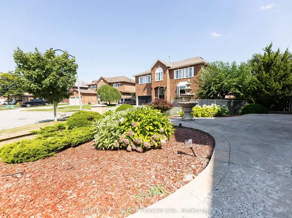 23 Leah Cres, Ajax, ON L1T 3J2