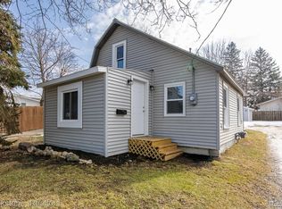 31 Heights Rd, Lake Orion, MI 48362