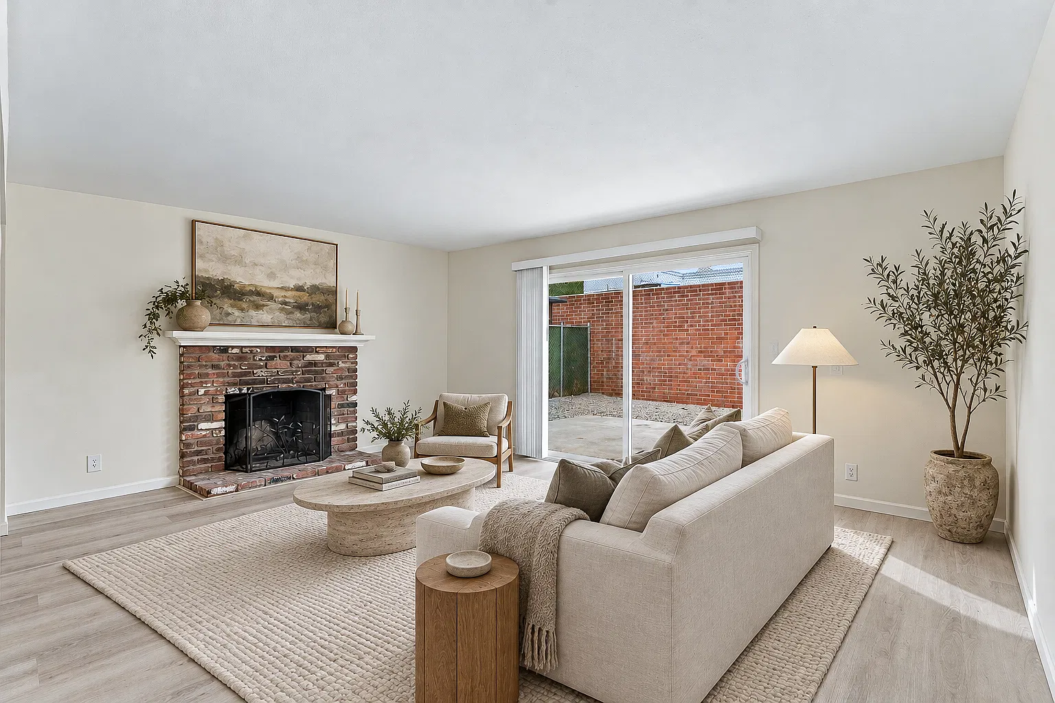 3 bed, 1245 sqft, $3,600 — Photo 3
