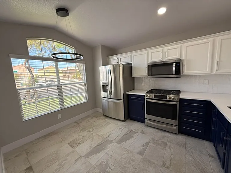 7873 Bridgefield Ln — Photo 13
