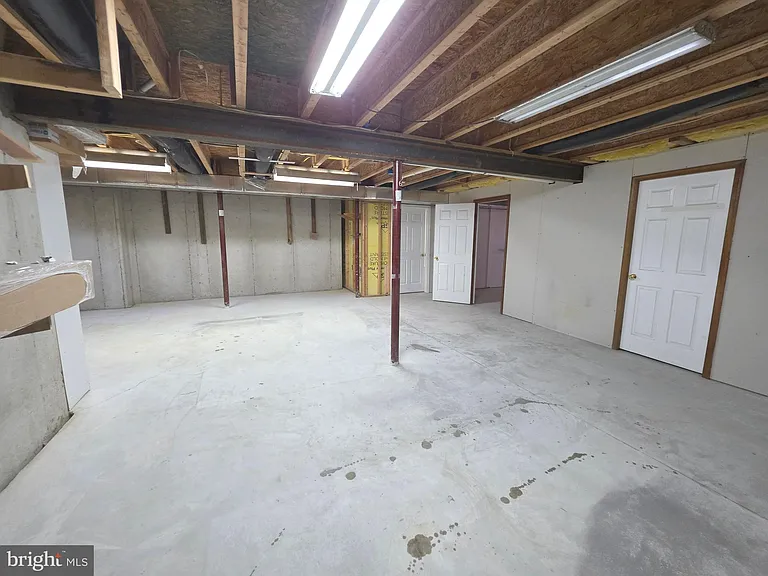 109 Masters Ln — Photo 64