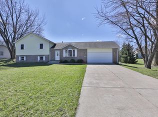 847 W 78th Ave, Merrillville, IN 46410