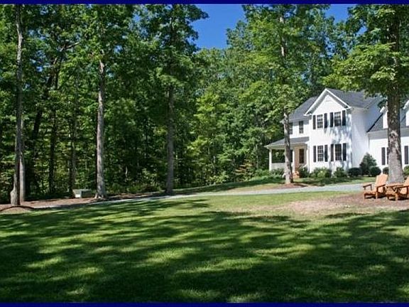 5th image of 118 Acorn Ct