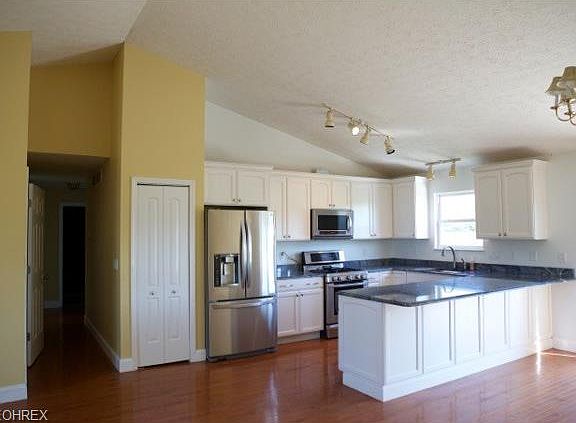 5th image of 38143 Stoney Lake Dr
