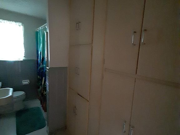 3rd image of 28 Redwood Cir