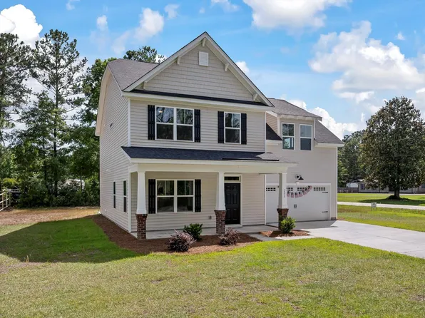 208 Swanson Dr, Summerville, SC 29483