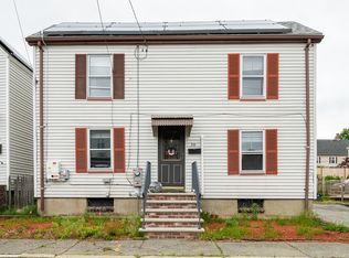 30 Everett St, Woburn, MA 01801