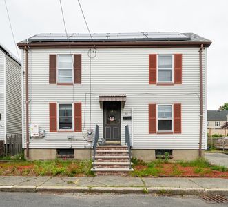 30 Everett St, Woburn, MA, 01801