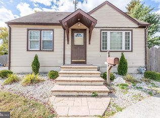 281 Chestnut St, Glendora, NJ 08029