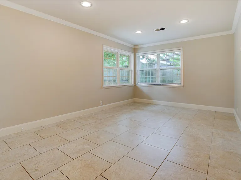 9829 Larston St — Photo 10