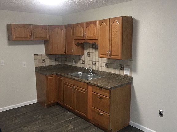 5th image of 4450 Wilhelm St