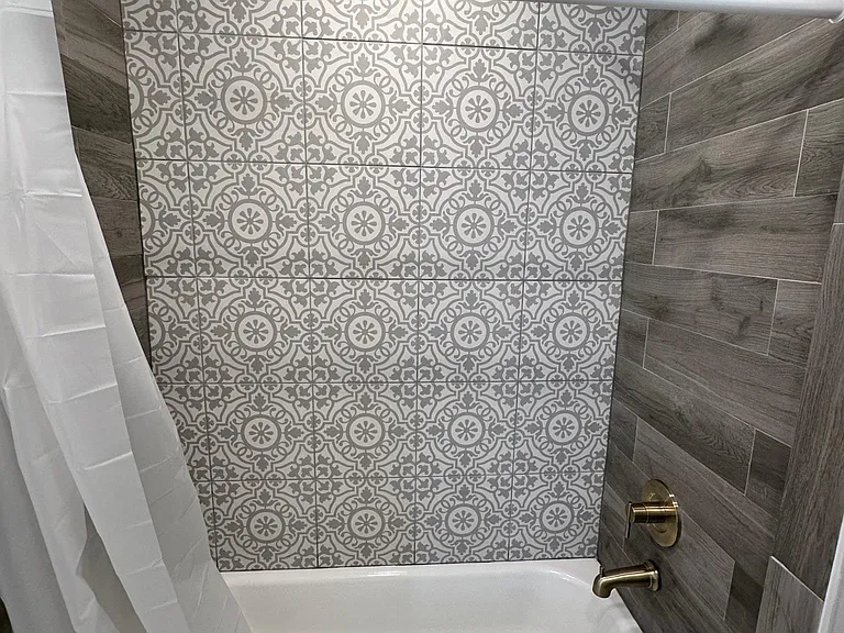 Full Bathroom with Bath tub