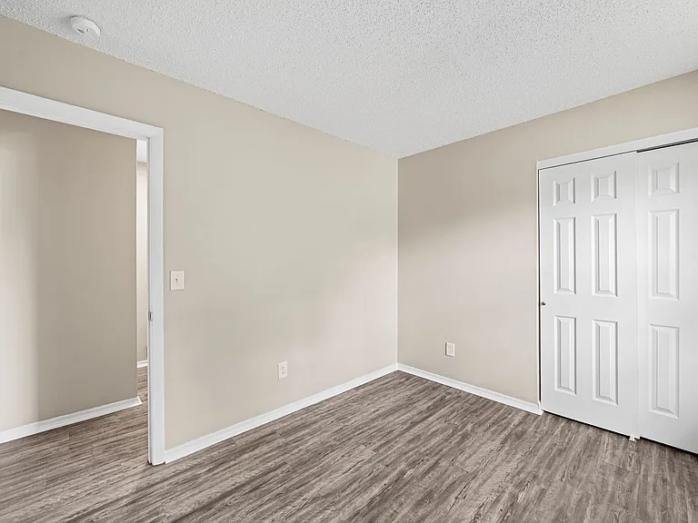 2103 Shane Dr — Photo 21