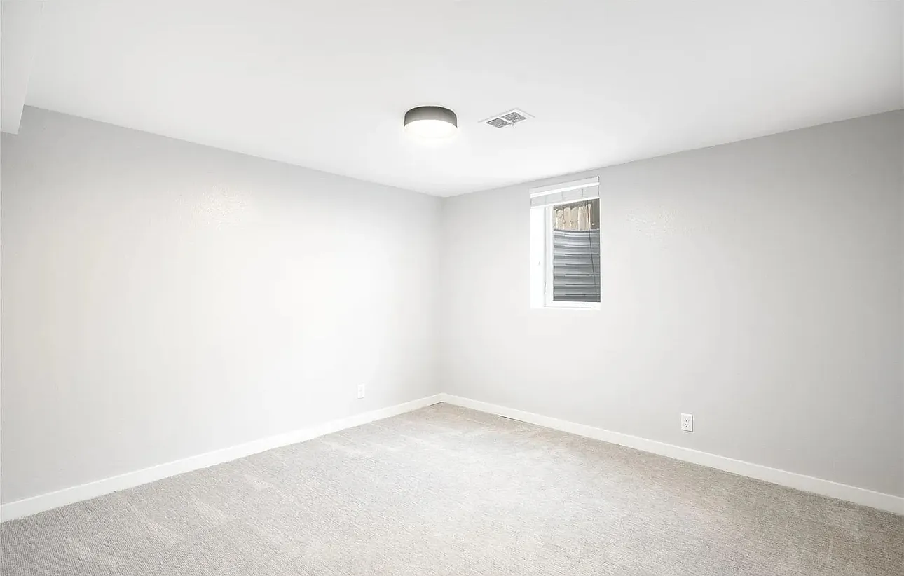 1 bed, 896 sqft, $950 — Photo 4