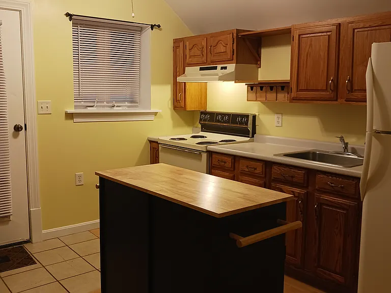 194 Main St #192B — Photo 1